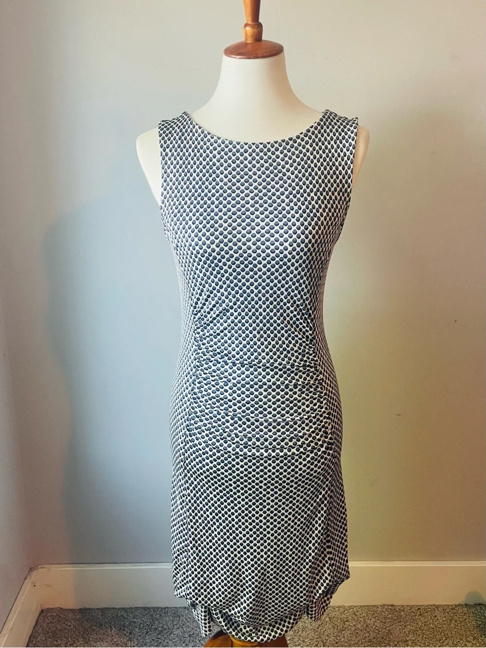 tory burch blue and white dress Tory Burch Women's Floral Appliqu Knit Dress in Blue / White, size M